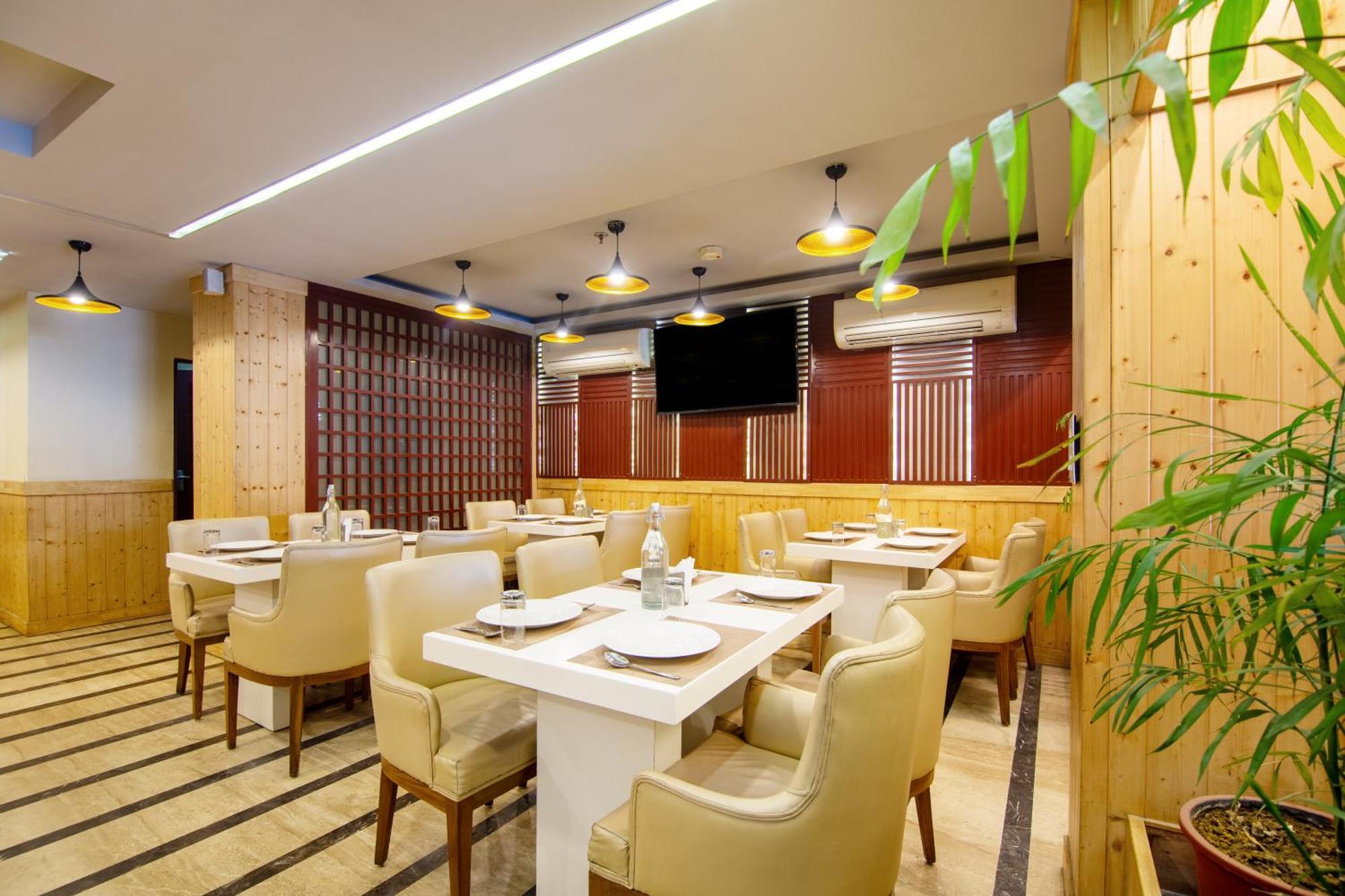 Hotel Lohmod At National Highway 8 - Free Airport Transffer New Delhi Exterior photo