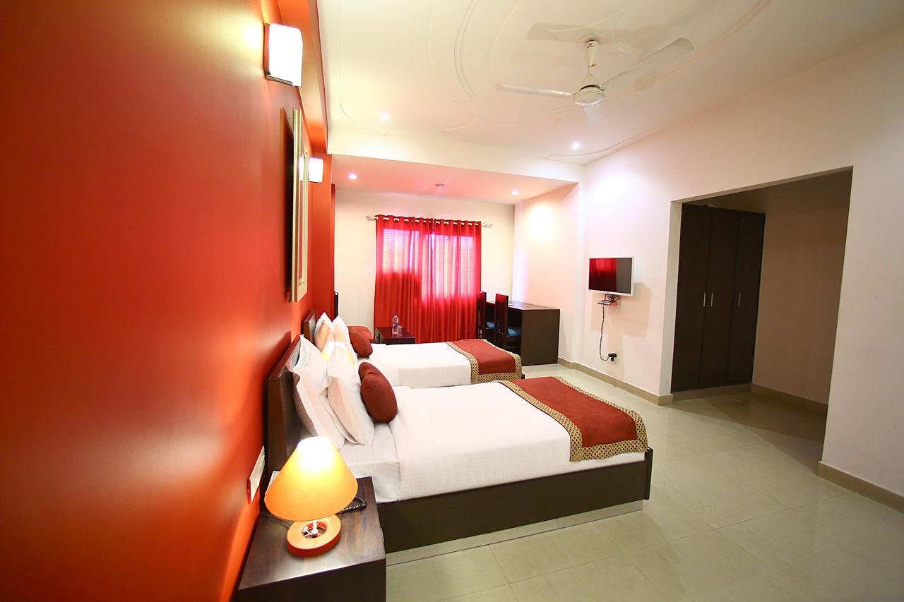 Hotel Lohmod At National Highway 8 - Free Airport Transffer New Delhi Exterior photo