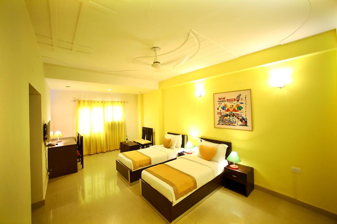 Hotel Lohmod At National Highway 8 - Free Airport Transffer New Delhi Exterior photo