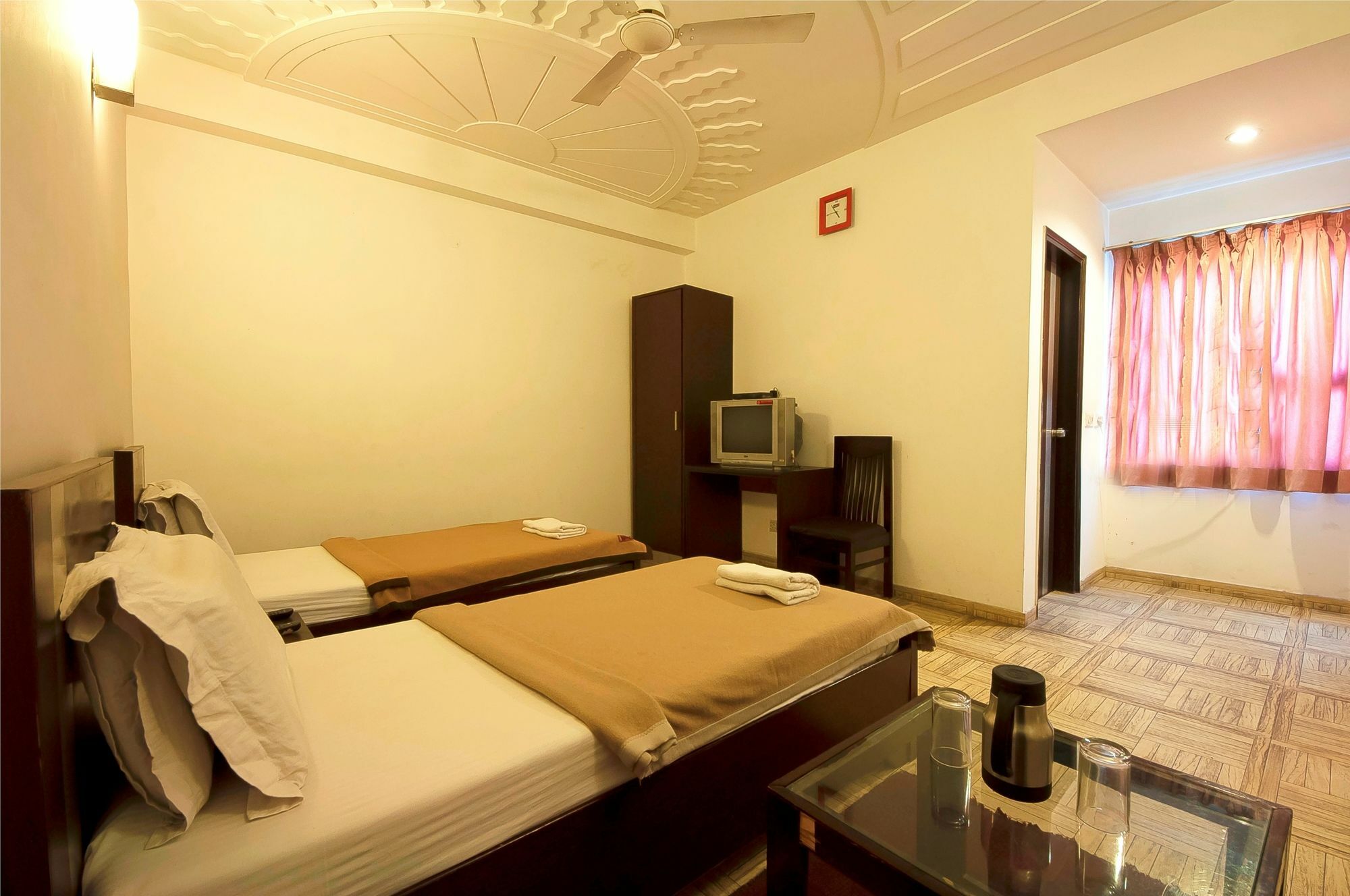 Hotel Lohmod At National Highway 8 - Free Airport Transffer New Delhi Exterior photo